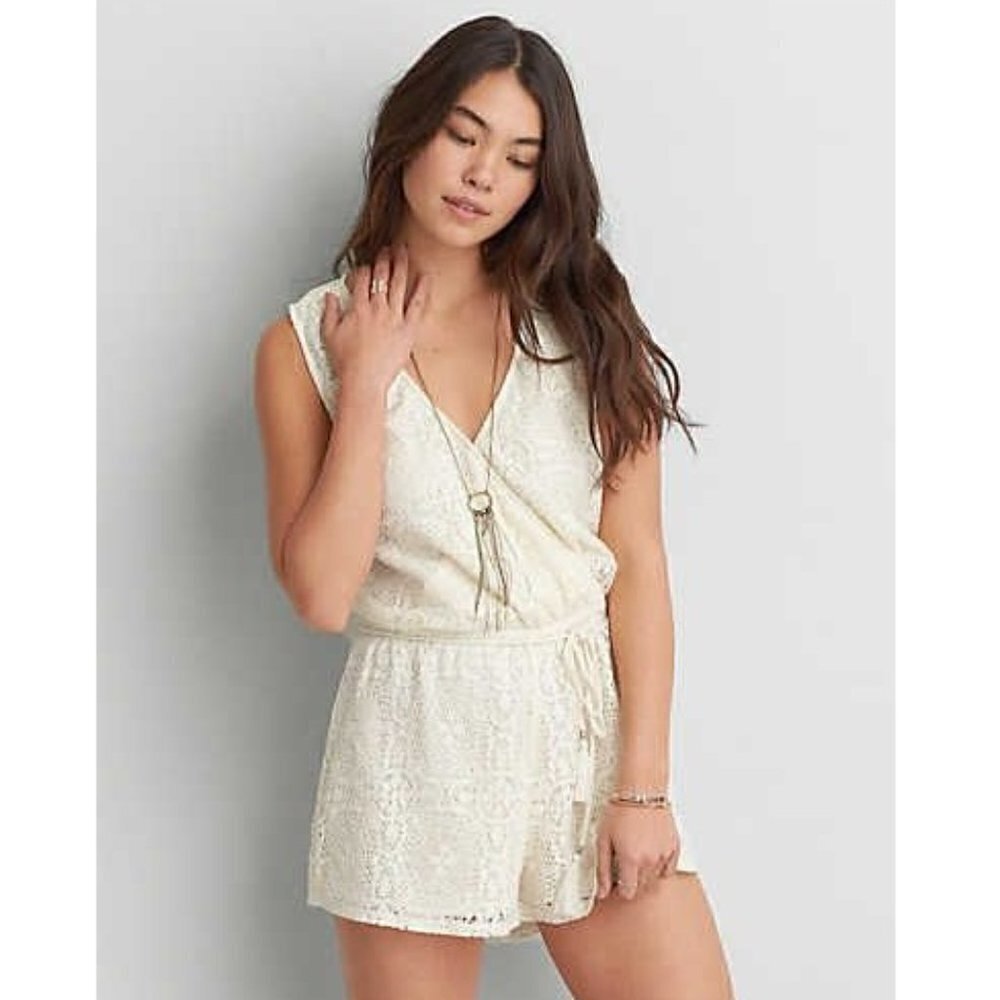 American Eagle Outfitters Cream Lace Romper Size S